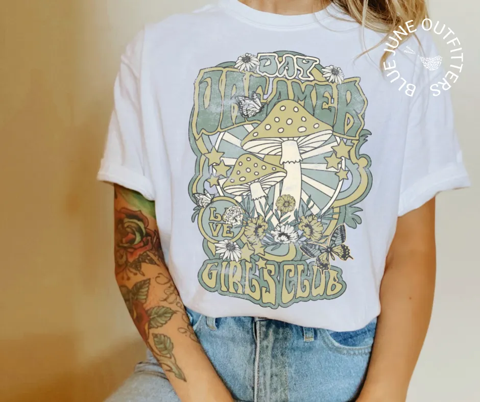 Day Dreamer Girls Club | Trippy Comfort Colors Tee