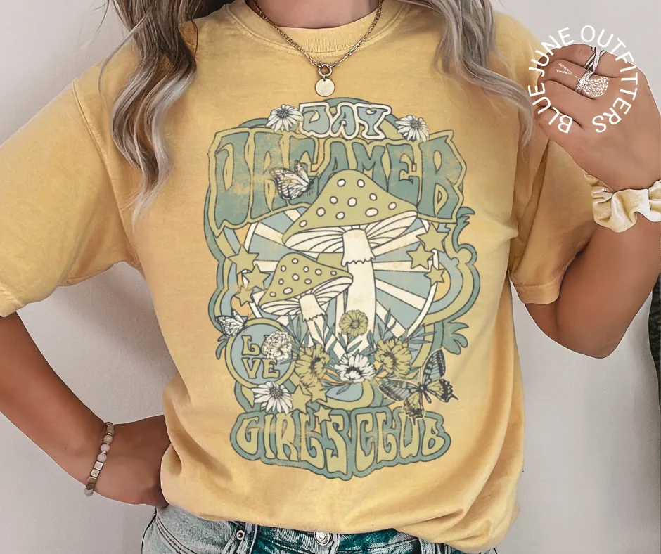 Day Dreamer Girls Club | Trippy Comfort Colors Tee
