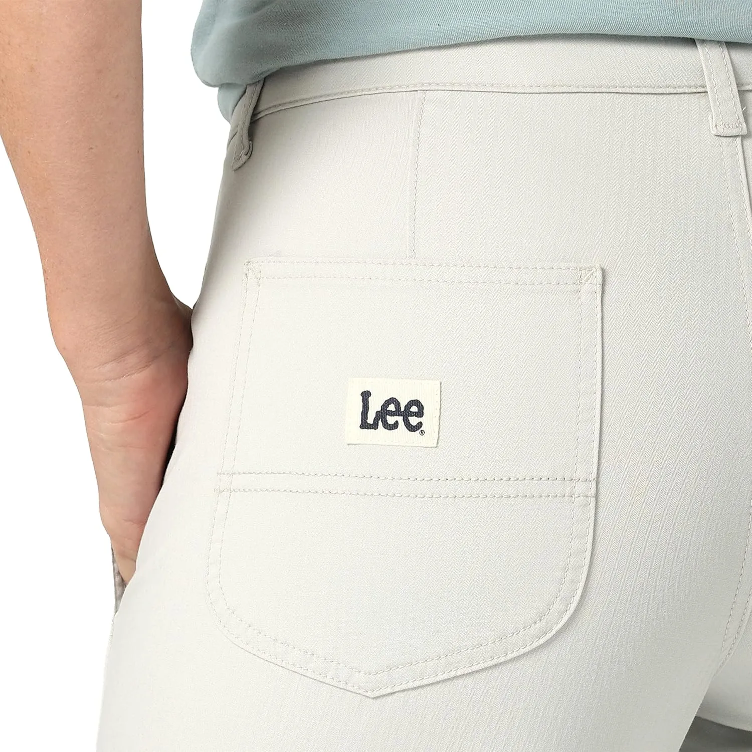 Lee Women's Ultra Lux Mid Rise Relaxed Straight Leg Pant