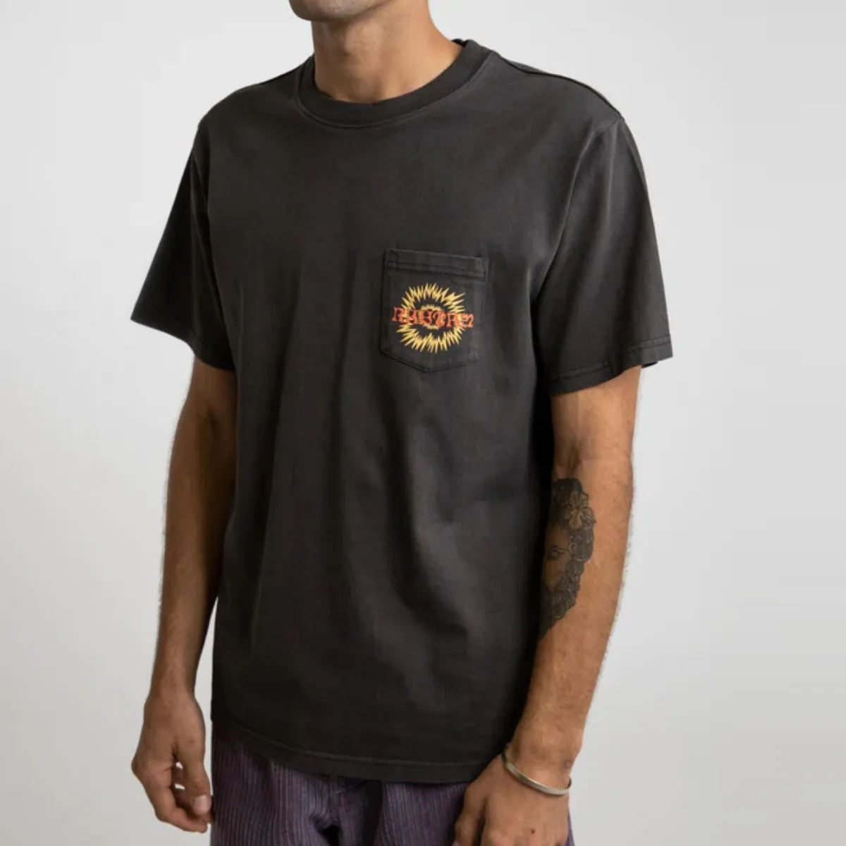 Mania SS Pocket Vintage T-Shirt (Vintage Black)