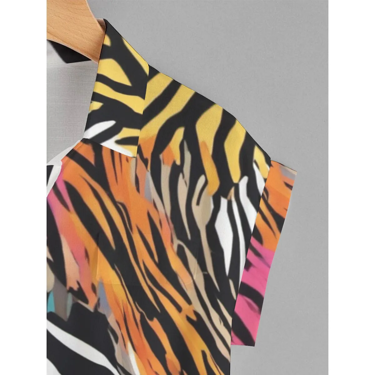 Voluptuous ( ) Animal Wild Women's Shirt (Plus Size)